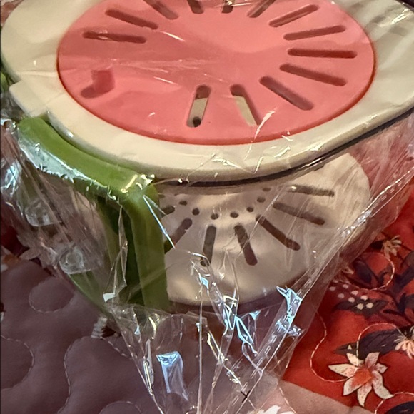 Colorful Kitchen Vegetable Chopper - Picture 2 of 3